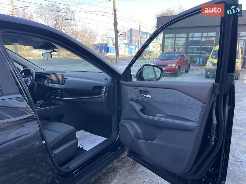 Внедорожник / Кроссовер Nissan Rogue 2023 в Сумах