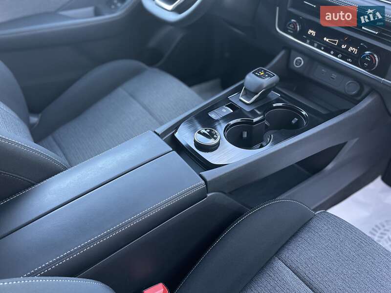 Внедорожник / Кроссовер Nissan Rogue 2023 в Сумах