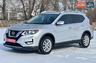 Внедорожник / Кроссовер Nissan Rogue 2016 в Черкассах