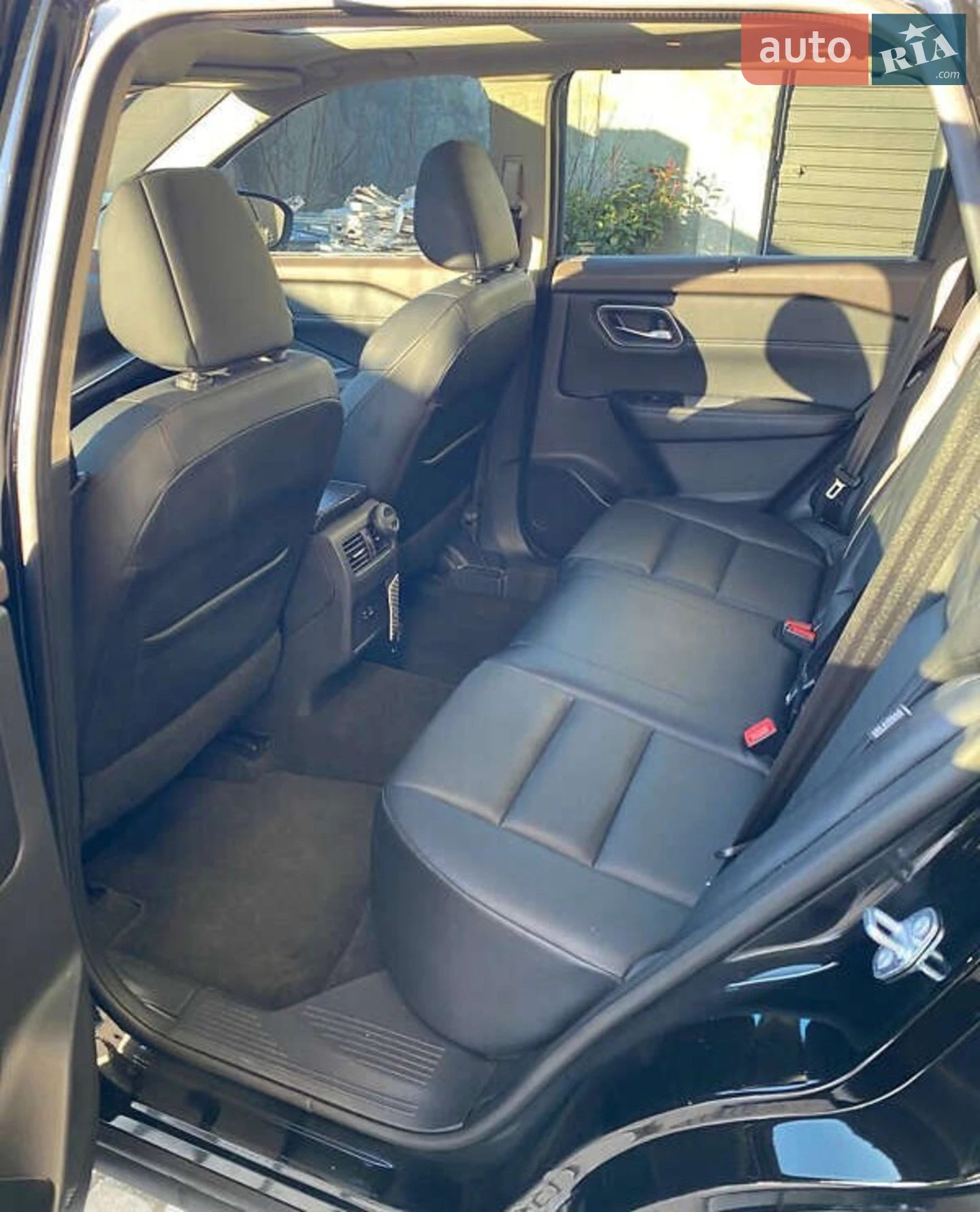 2021 Nissan Rogue - мініатюра 11