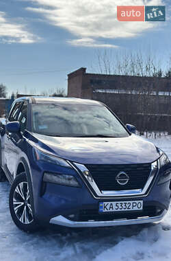 Внедорожник / Кроссовер Nissan Rogue 2023 в Киеве