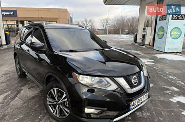 Внедорожник / Кроссовер Nissan Rogue 2017 в Днепре