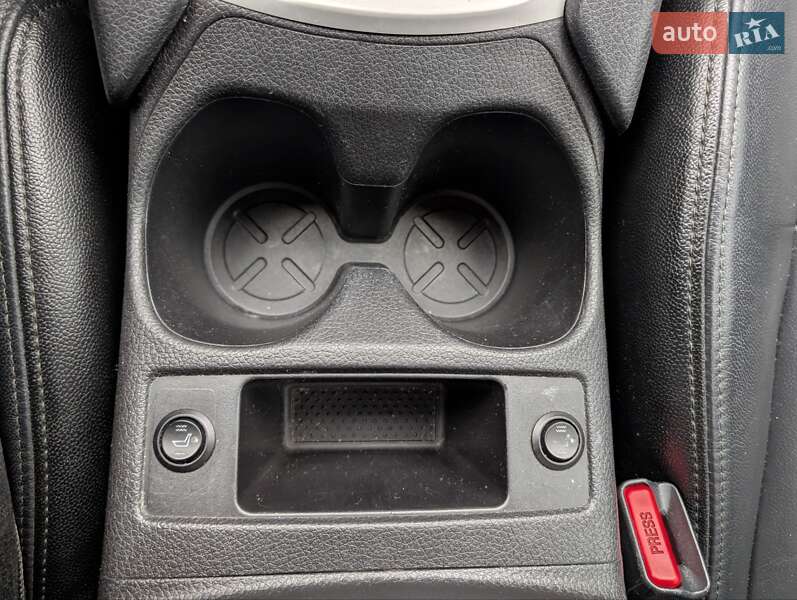 Внедорожник / Кроссовер Nissan Rogue 2014 в Львове