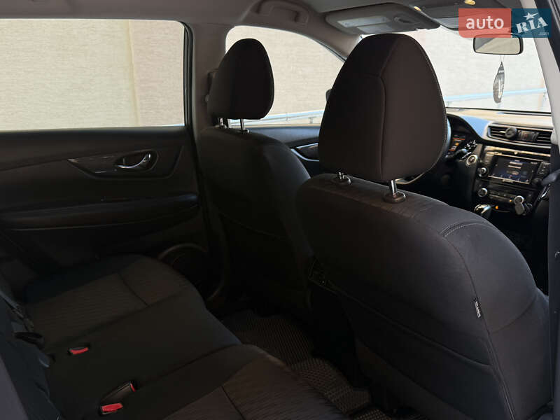 Позашляховик / Кросовер Nissan Rogue 2018 в Одесі