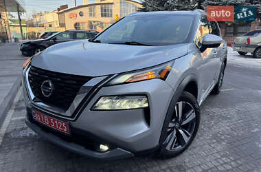 Внедорожник / Кроссовер Nissan Rogue 2021 в Ровно