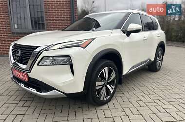 Позашляховик / Кросовер Nissan Rogue 2022 в Львові