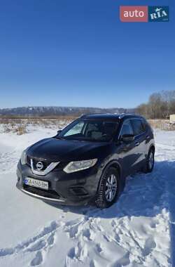 Внедорожник / Кроссовер Nissan Rogue 2016 в Киеве