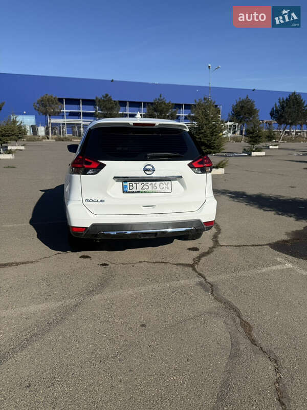 Внедорожник / Кроссовер Nissan Rogue 2017 в Одессе