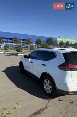 Внедорожник / Кроссовер Nissan Rogue 2017 в Одессе