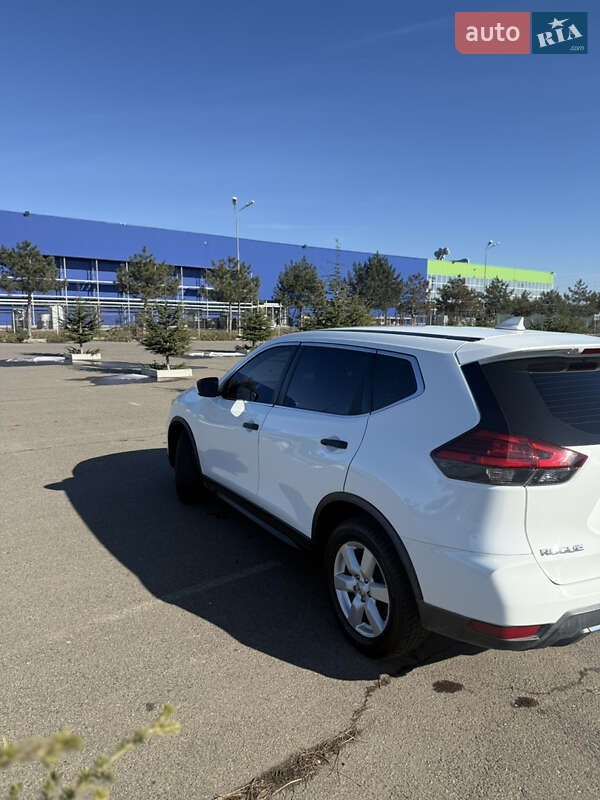 Внедорожник / Кроссовер Nissan Rogue 2017 в Одессе