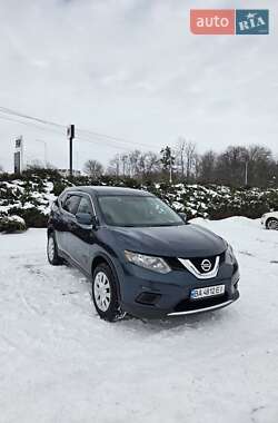 Позашляховик / Кросовер Nissan Rogue 2016 в Умані