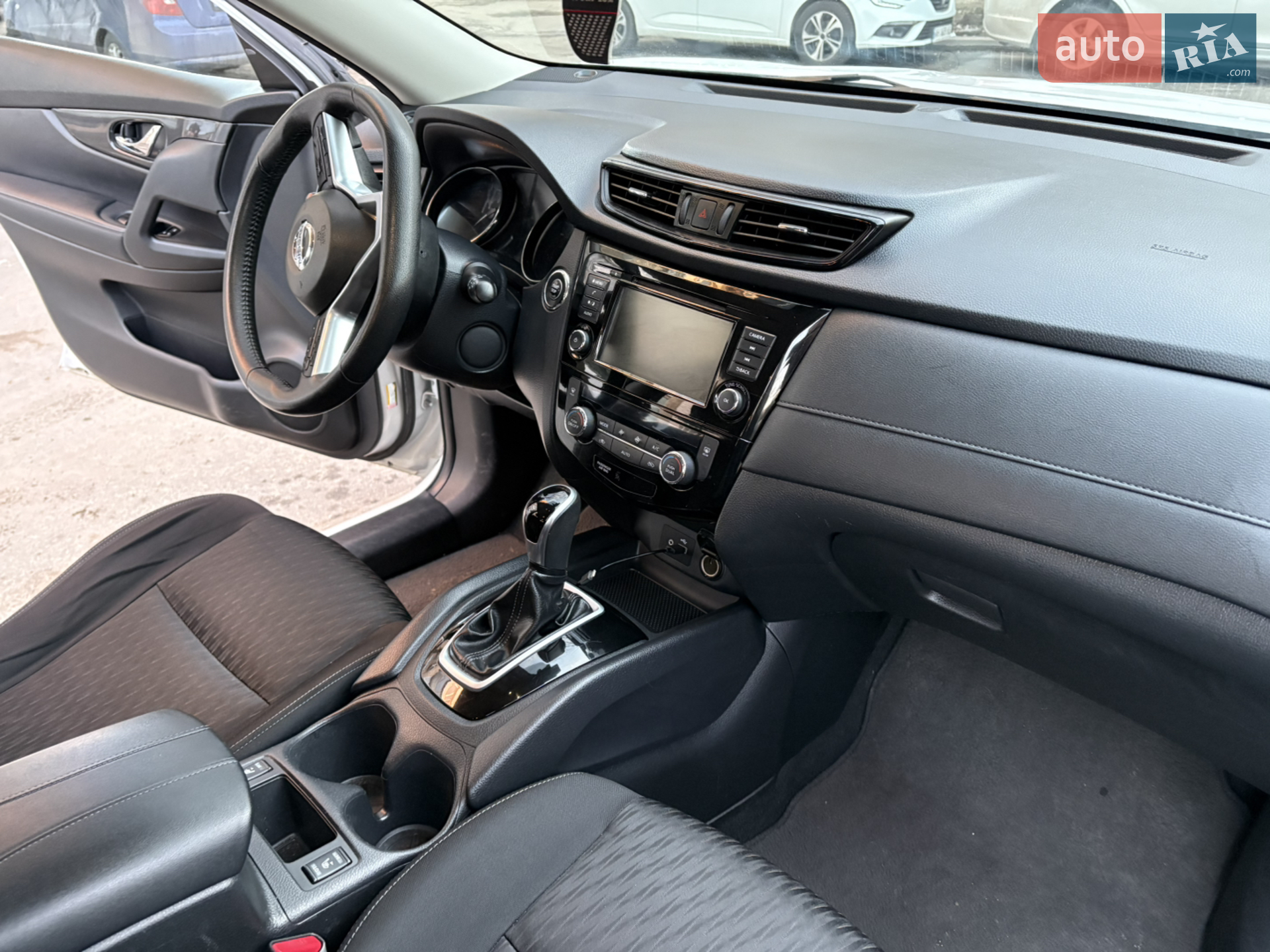 2019 Nissan Rogue - мініатюра 20