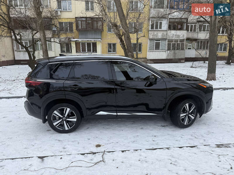 Внедорожник / Кроссовер Nissan Rogue 2021 в Днепре