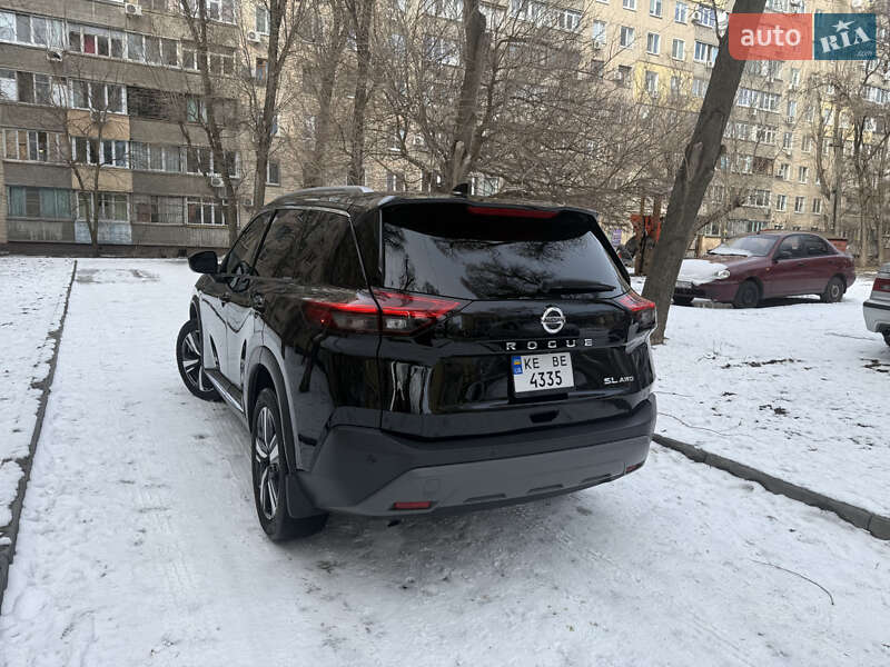 Внедорожник / Кроссовер Nissan Rogue 2021 в Днепре