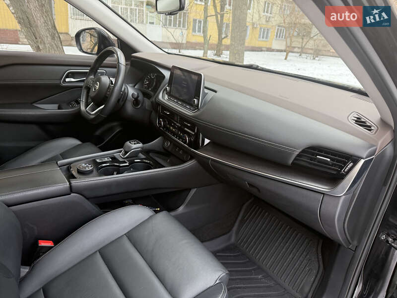 Внедорожник / Кроссовер Nissan Rogue 2021 в Днепре