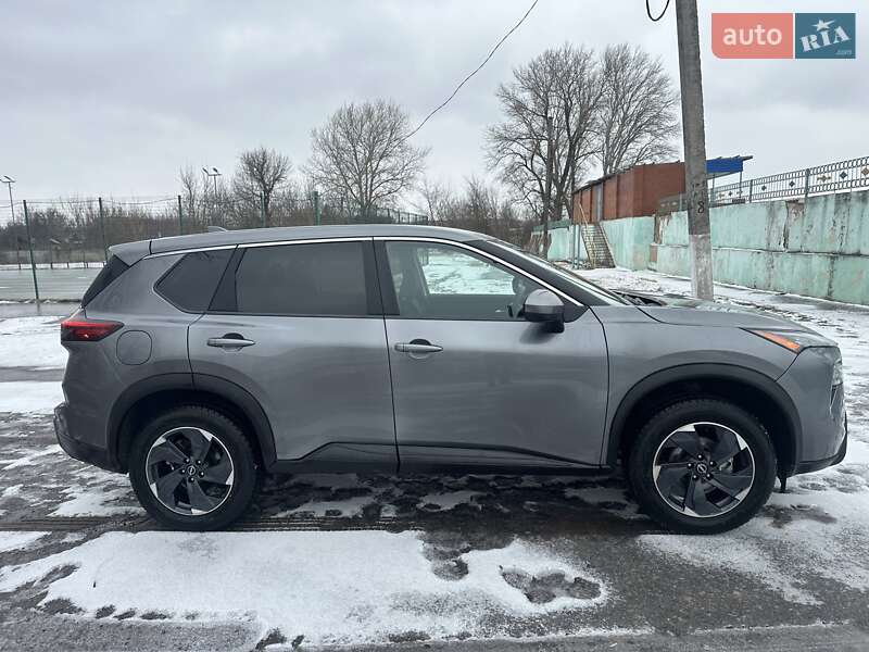 Внедорожник / Кроссовер Nissan Rogue 2024 в Изюме