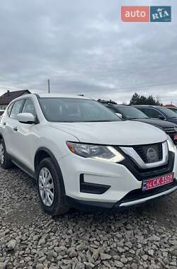 Позашляховик / Кросовер Nissan Rogue 2017 в Львові