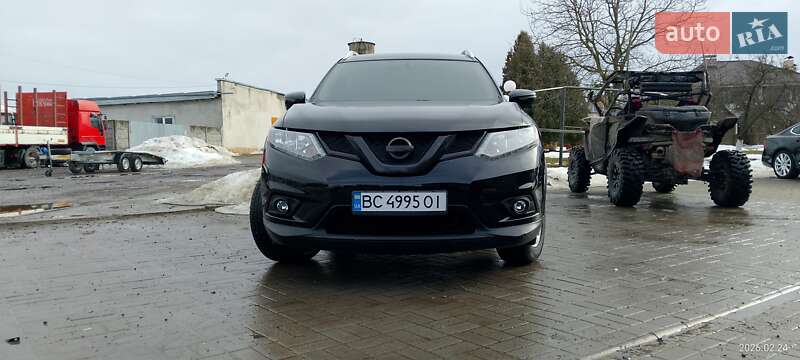 Внедорожник / Кроссовер Nissan Rogue 2016 в Буске