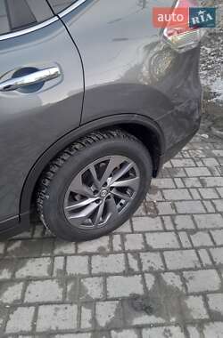 Внедорожник / Кроссовер Nissan Rogue 2016 в Ивано-Франковске