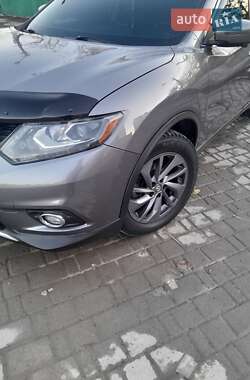 Позашляховик / Кросовер Nissan Rogue 2016 в Івано-Франківську