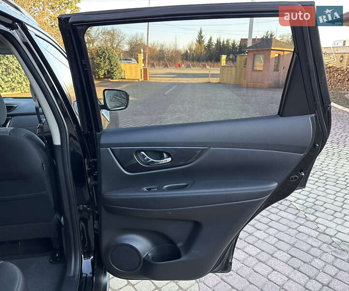 Внедорожник / Кроссовер Nissan Rogue 2018 в Мукачево