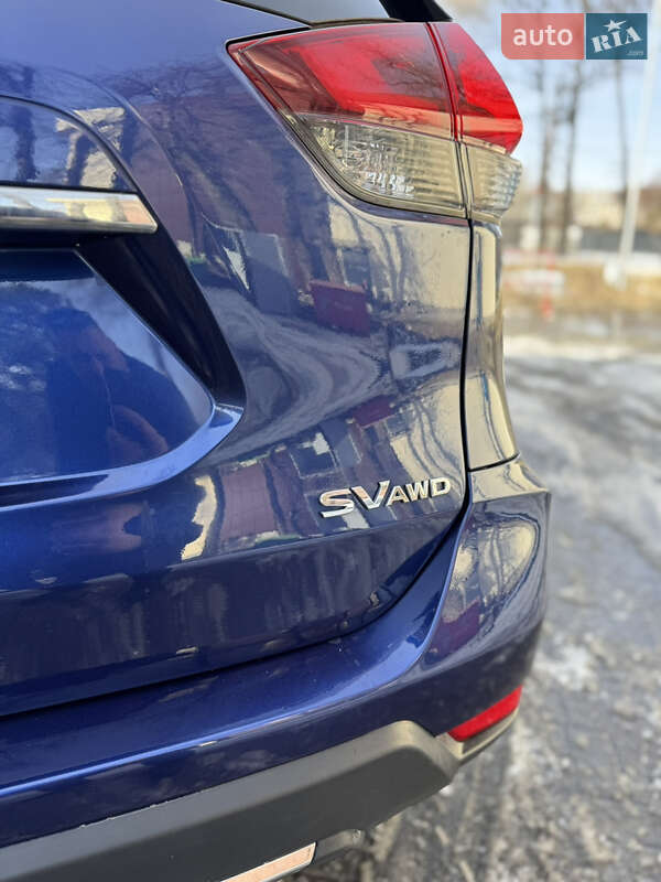 Внедорожник / Кроссовер Nissan Rogue 2017 в Днепре