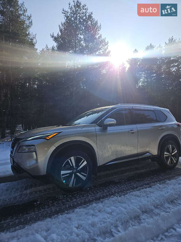 Внедорожник / Кроссовер Nissan Rogue 2021 в Кременчуге