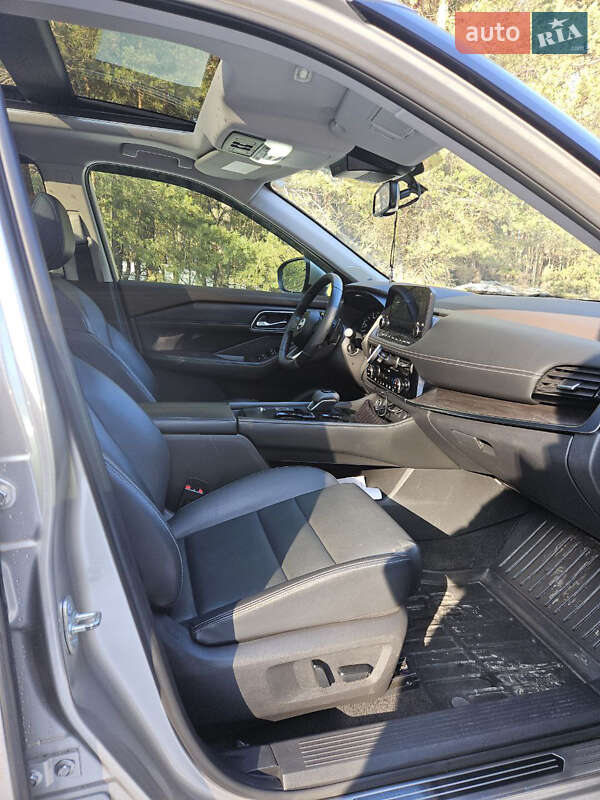 Внедорожник / Кроссовер Nissan Rogue 2021 в Кременчуге