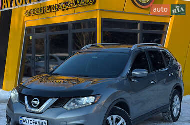 Внедорожник / Кроссовер Nissan Rogue 2015 в Киеве