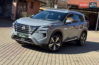 Позашляховик / Кросовер Nissan Rogue 2023 в Мукачевому