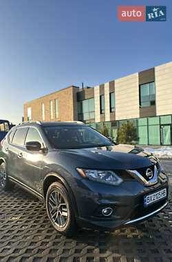 Внедорожник / Кроссовер Nissan Rogue 2015 в Хмельницком