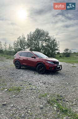 Внедорожник / Кроссовер Nissan Rogue 2014 в Ивано-Франковске