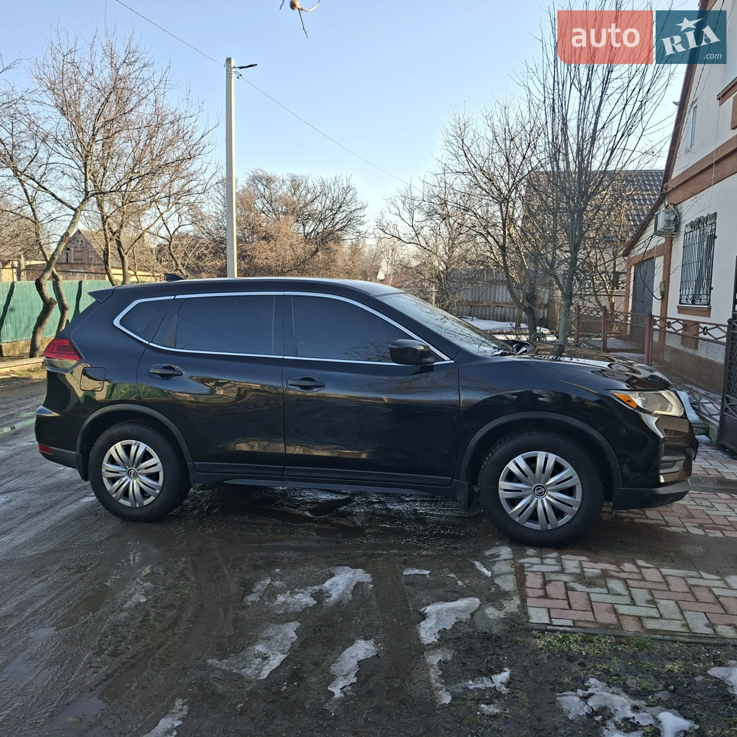 2017 Nissan Rogue - мініатюра 2
