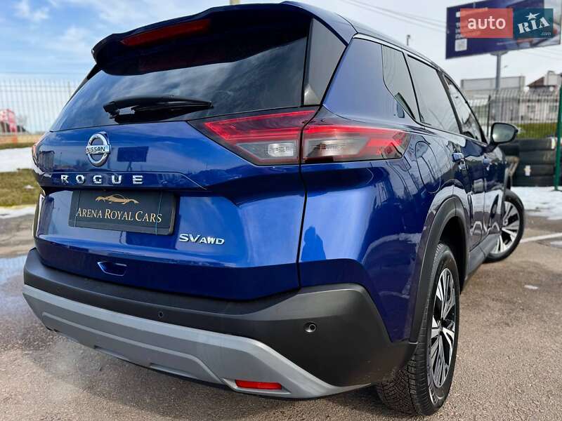 Внедорожник / Кроссовер Nissan Rogue 2021 в Киеве