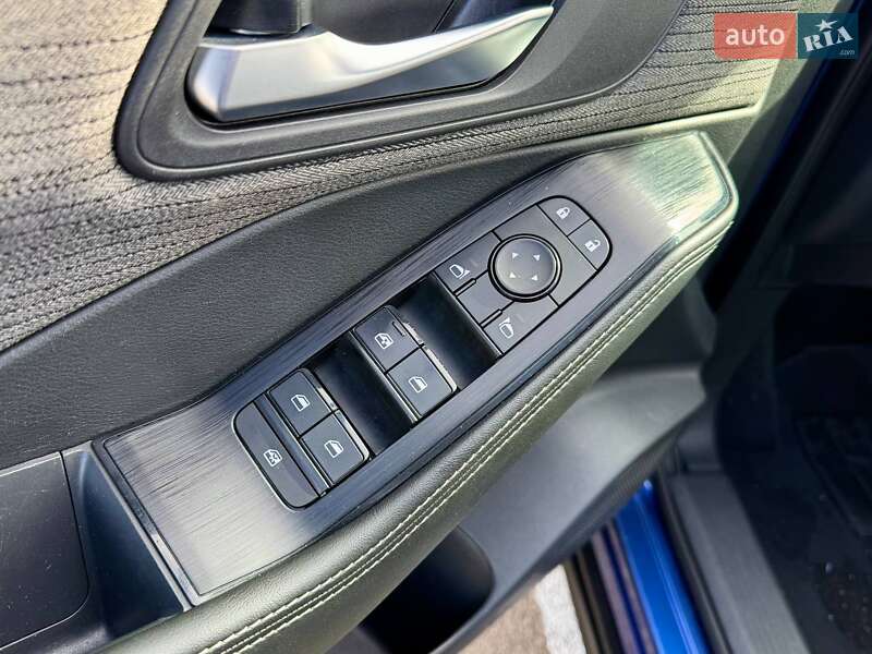 Внедорожник / Кроссовер Nissan Rogue 2021 в Киеве