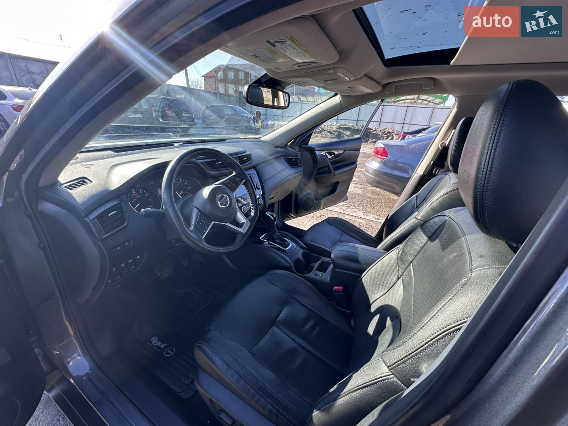 2019 Nissan Rogue - мініатюра 18
