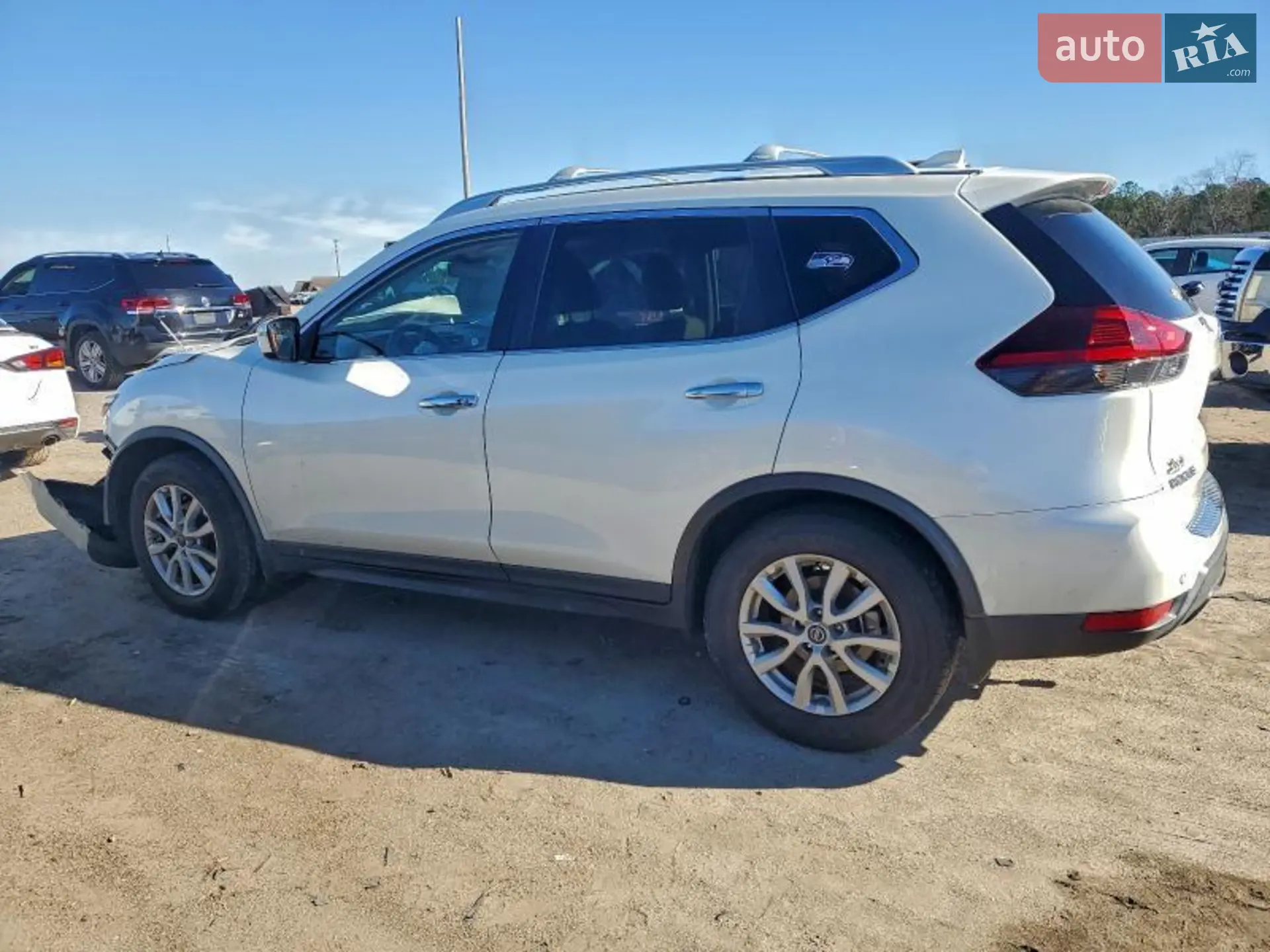 2019 Nissan Rogue - мініатюра 2
