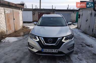 Позашляховик / Кросовер Nissan Rogue 2017 в Києві