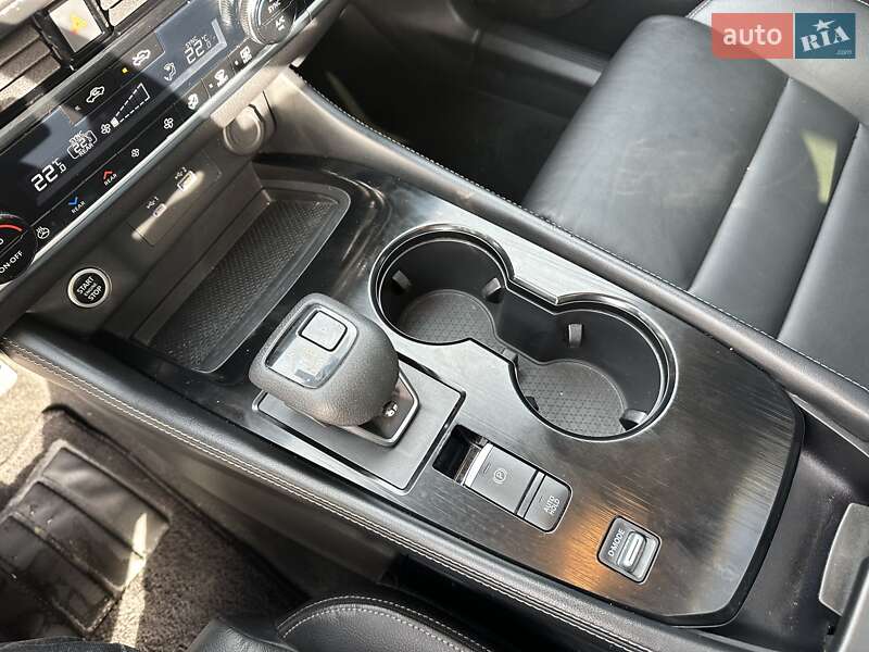 Внедорожник / Кроссовер Nissan Rogue 2023 в Киеве фото 28 Внедорожник / Кроссовер Nissan Rogue 2023 в Киеве