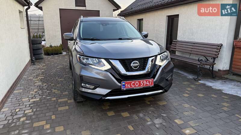 Внедорожник / Кроссовер Nissan Rogue 2020 в Виннице