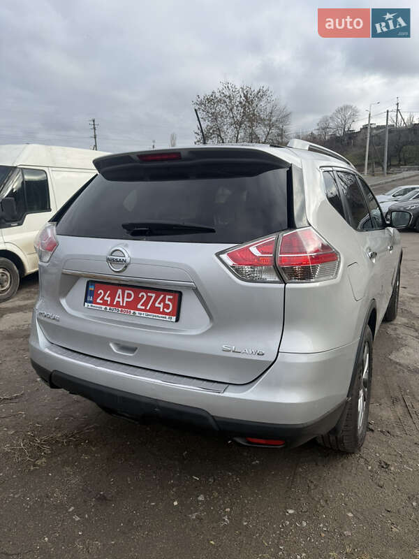 Внедорожник / Кроссовер Nissan Rogue 2015 в Николаеве