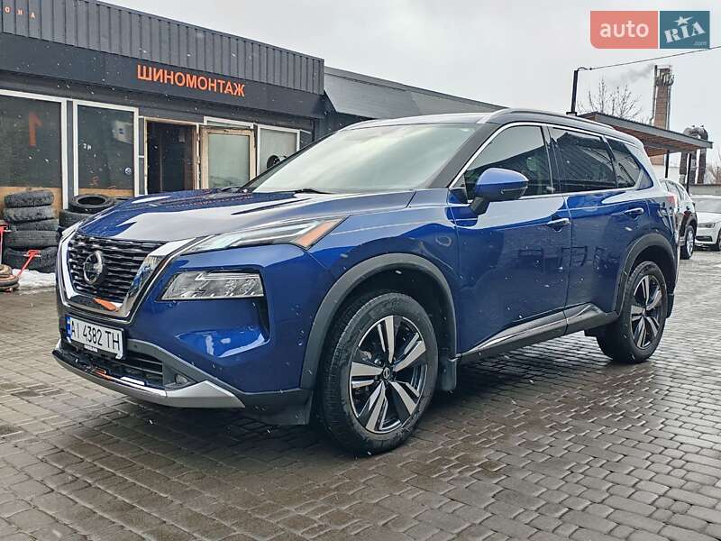 Внедорожник / Кроссовер Nissan Rogue 2020 в Киеве