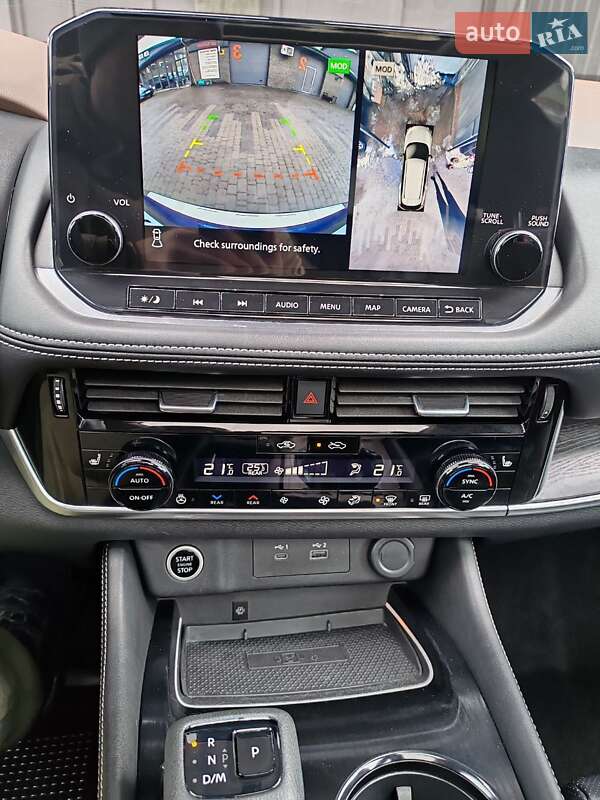 Внедорожник / Кроссовер Nissan Rogue 2020 в Киеве