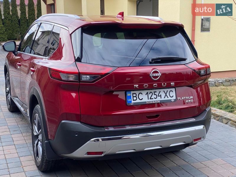 Внедорожник / Кроссовер Nissan Rogue 2023 в Дрогобыче