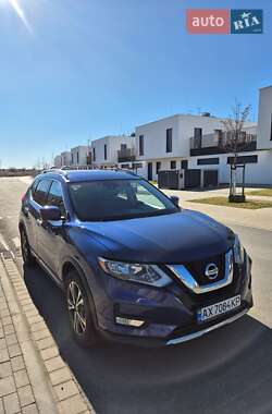 Позашляховик / Кросовер Nissan Rogue 2017 в Харкові