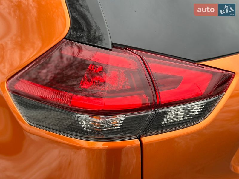 Внедорожник / Кроссовер Nissan Rogue 2019 в Киеве