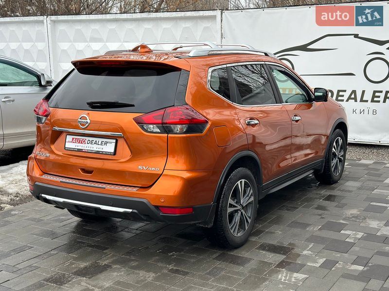 Внедорожник / Кроссовер Nissan Rogue 2019 в Киеве