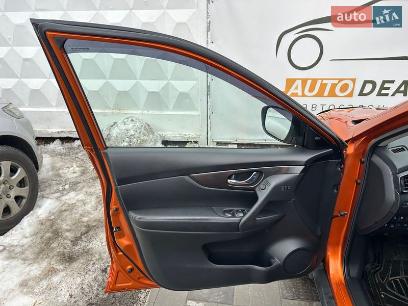 Внедорожник / Кроссовер Nissan Rogue 2019 в Киеве