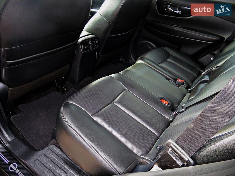 Внедорожник / Кроссовер Nissan Rogue 2019 в Черкассах