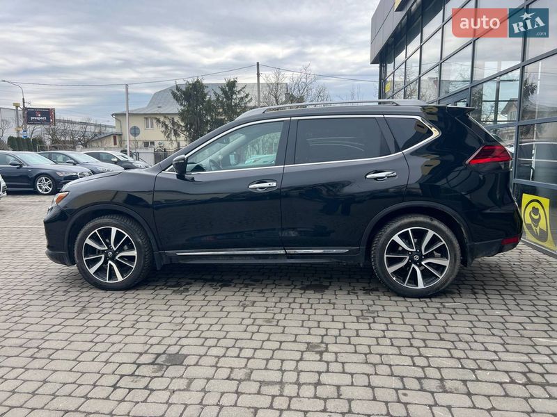 Внедорожник / Кроссовер Nissan Rogue 2017 в Ивано-Франковске